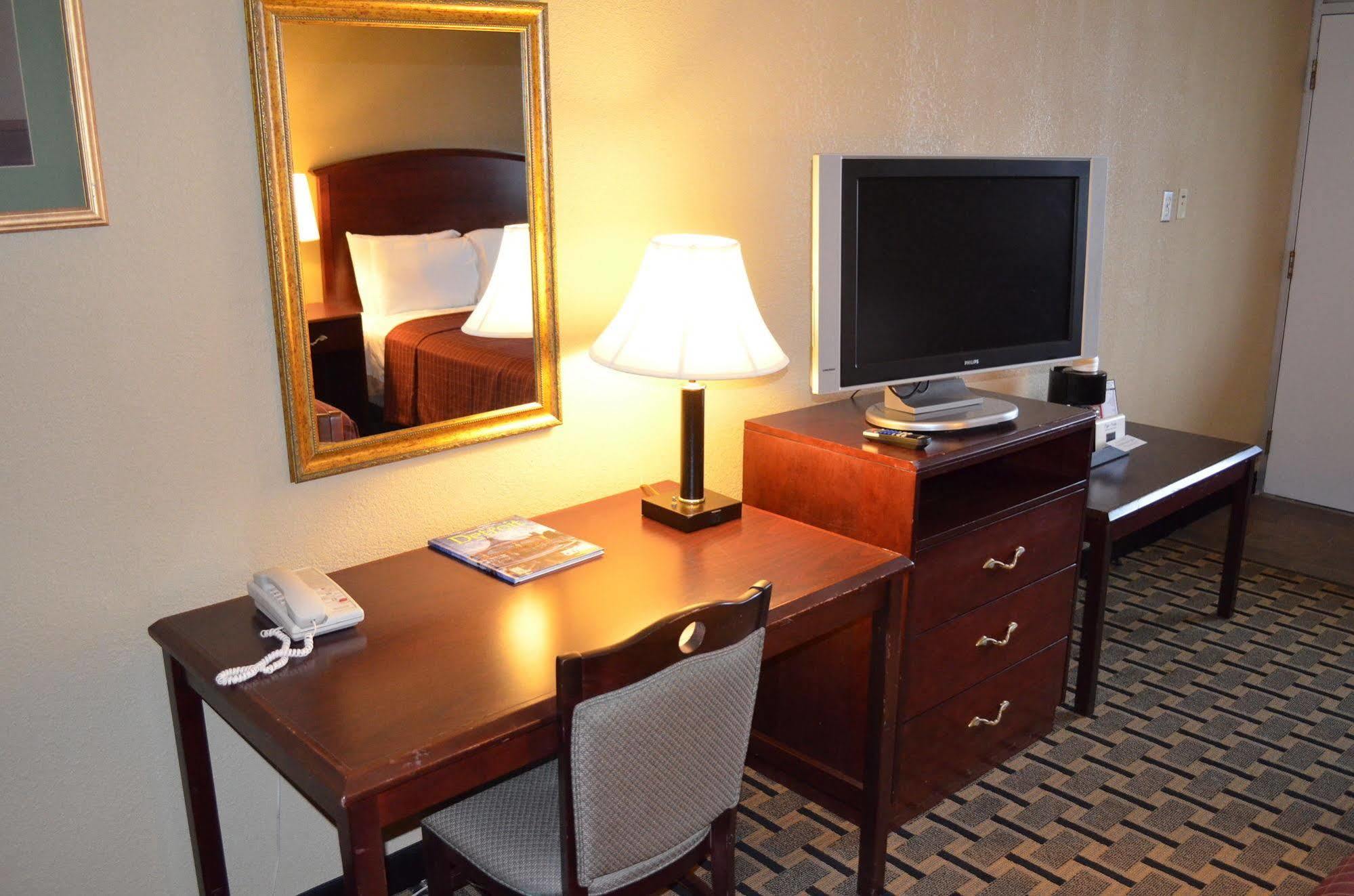 Quality Inn Detroit Downtown Eksteriør billede